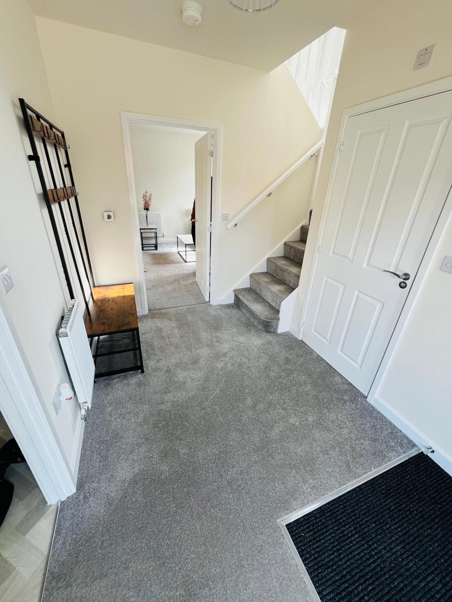 4 Bed *