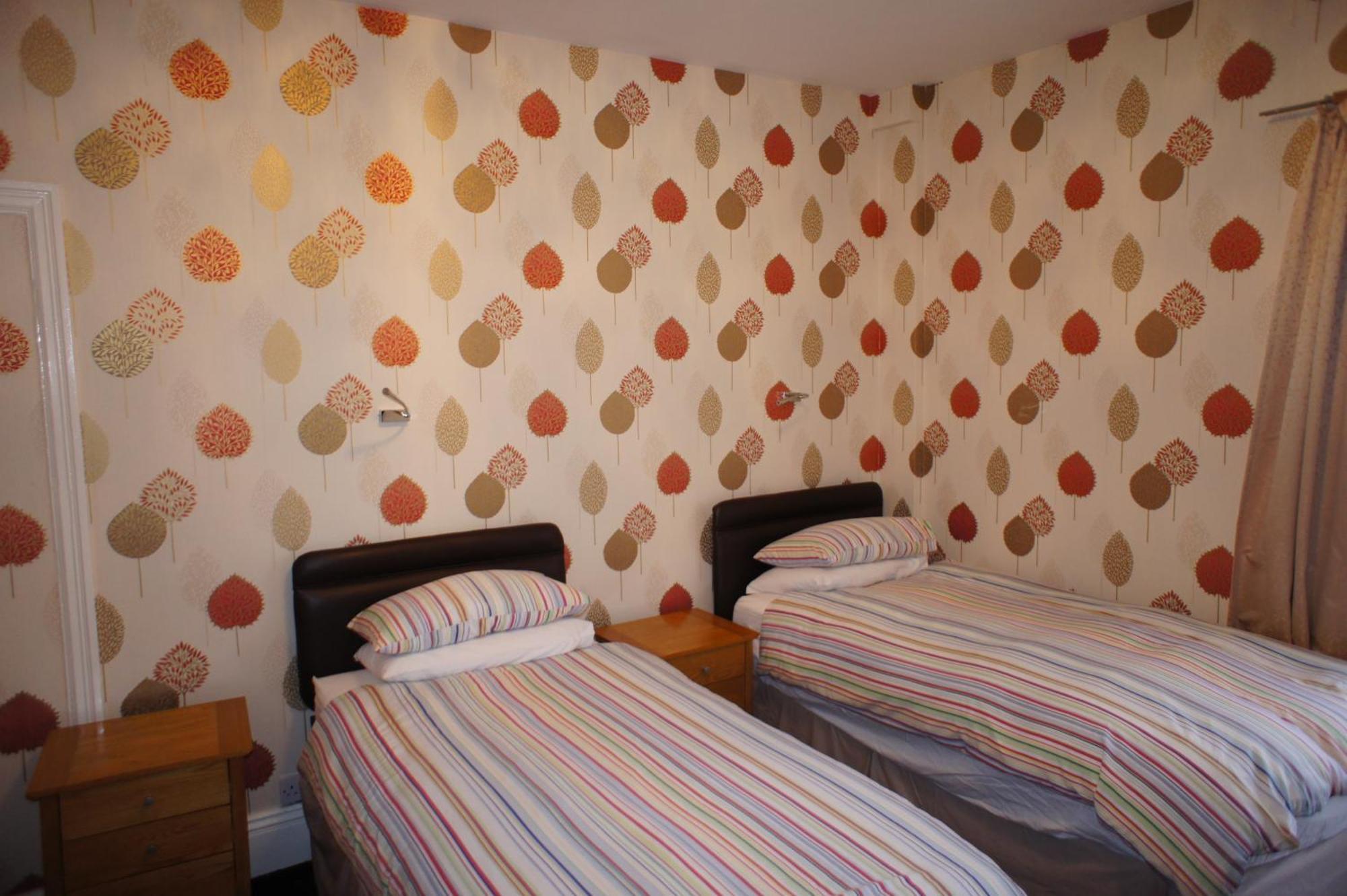 Abinger Guest house 3*