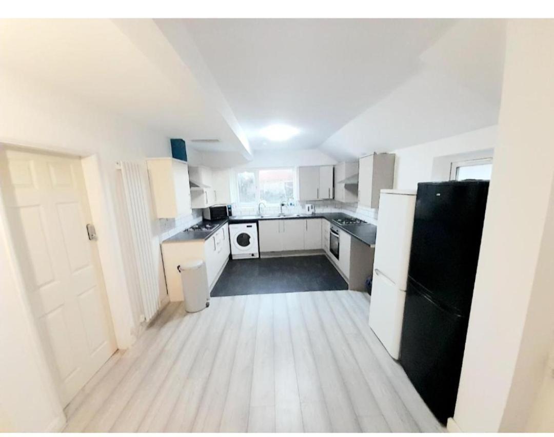 Double Ensuite 2