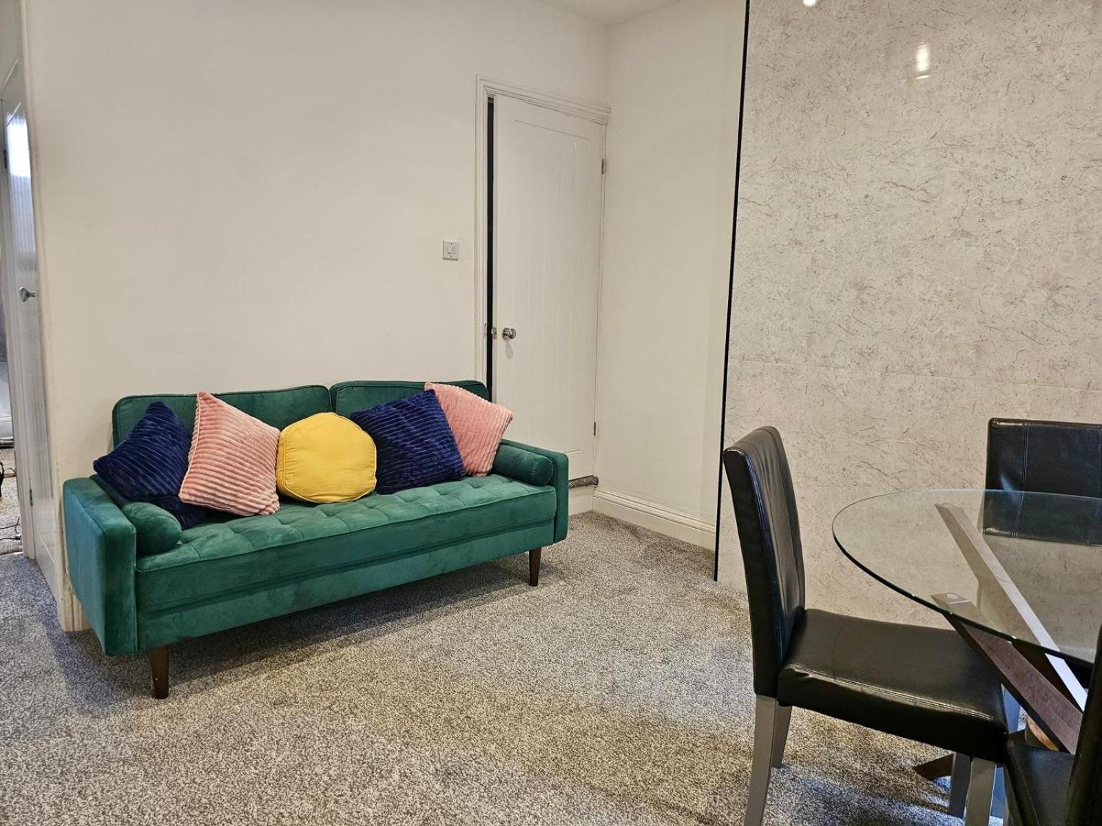 Holiday home Housesleeps5-garden-freeparking-wifi-cityretreat Leicester