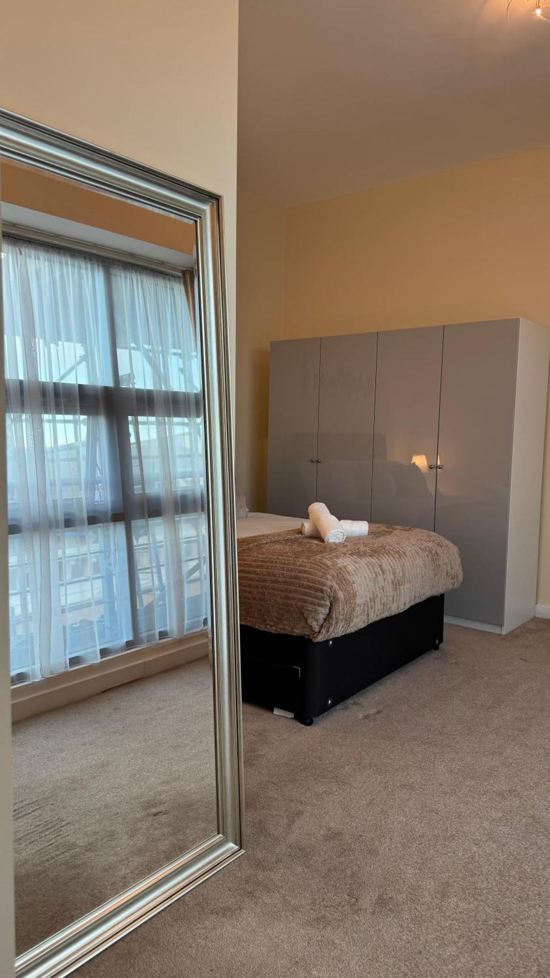 Two Bed By Lurxury Apartamento Leicester