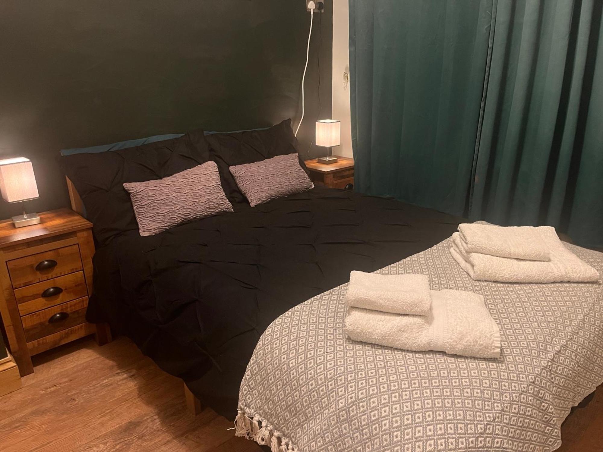 Guest house Park View House- Free Parking, Free Coffee & Tea *