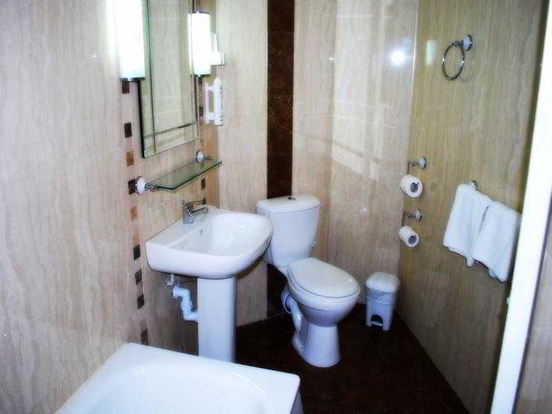 Hotel Sky Plaza 2*