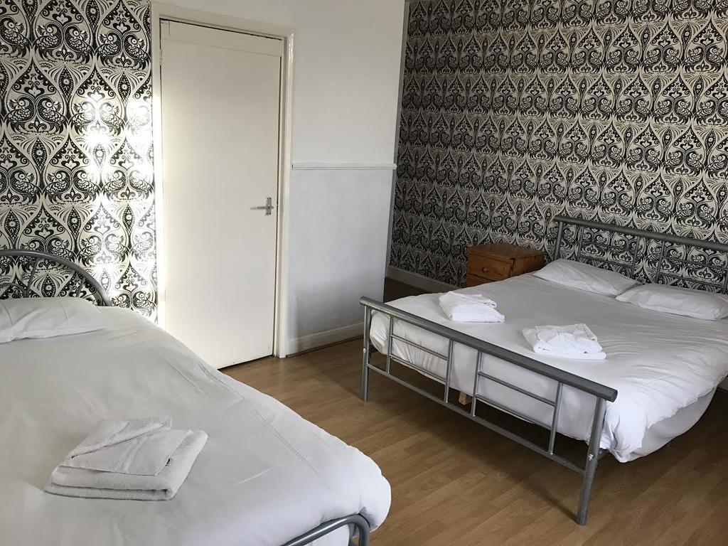 Victoria 3* Leicester