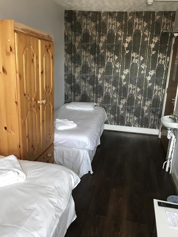 Victoria 3* Leicester