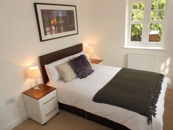 Stanley Manor House Serviced Hotel 3*