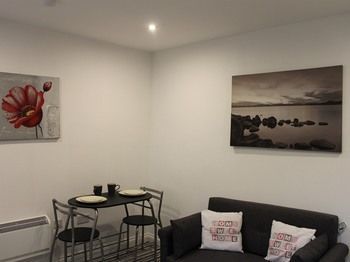 Stanley Manor House Serviced 3* Leicester