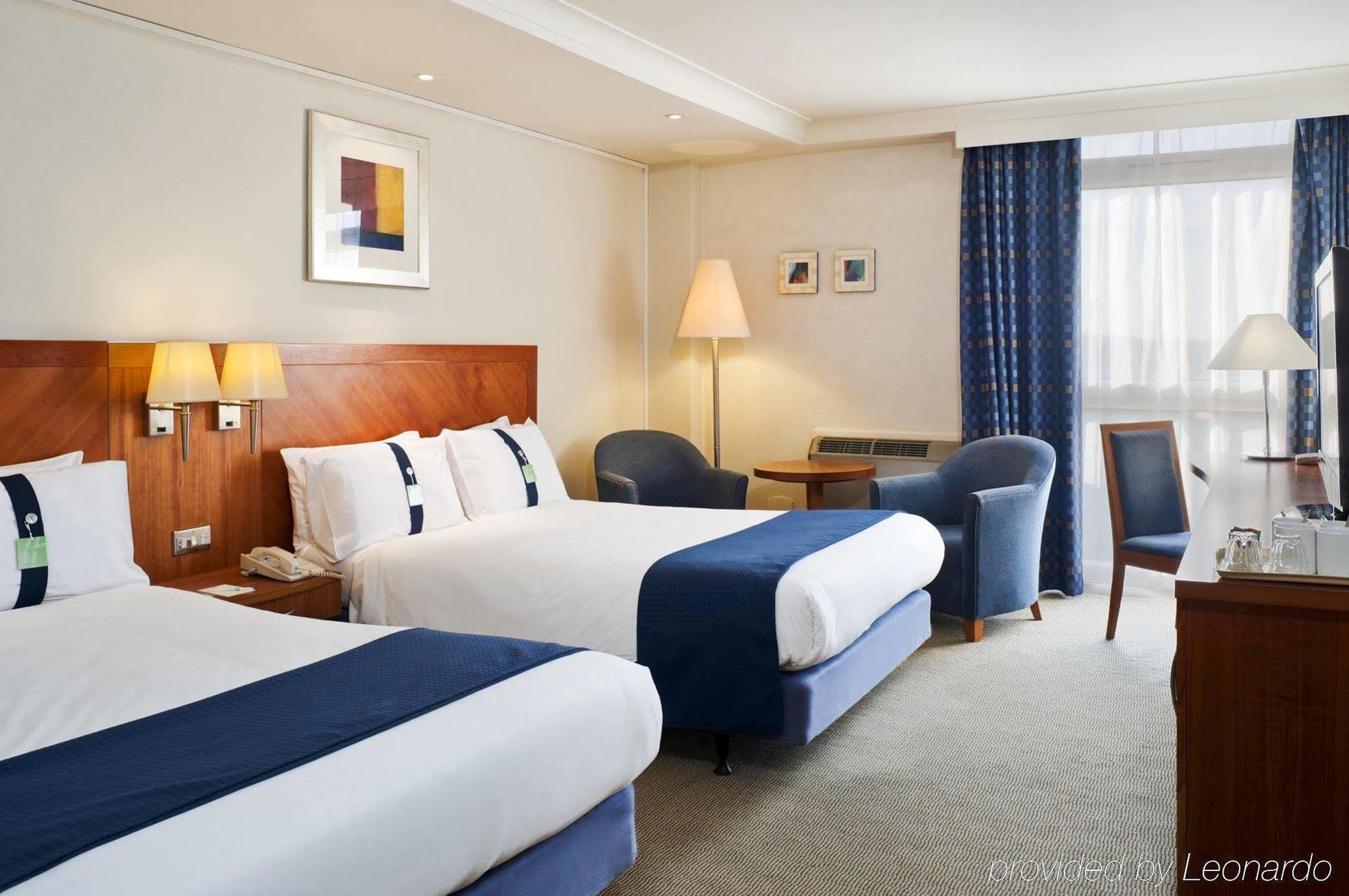 By Ihg 4*