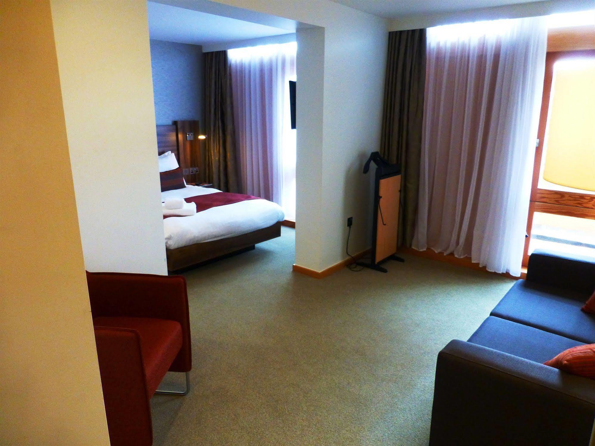 Hotel College Court