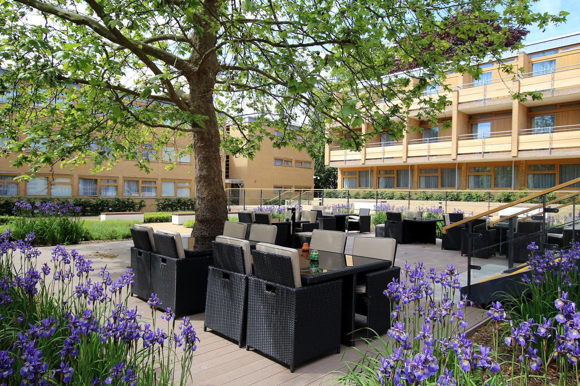 College Court 3* Leicester