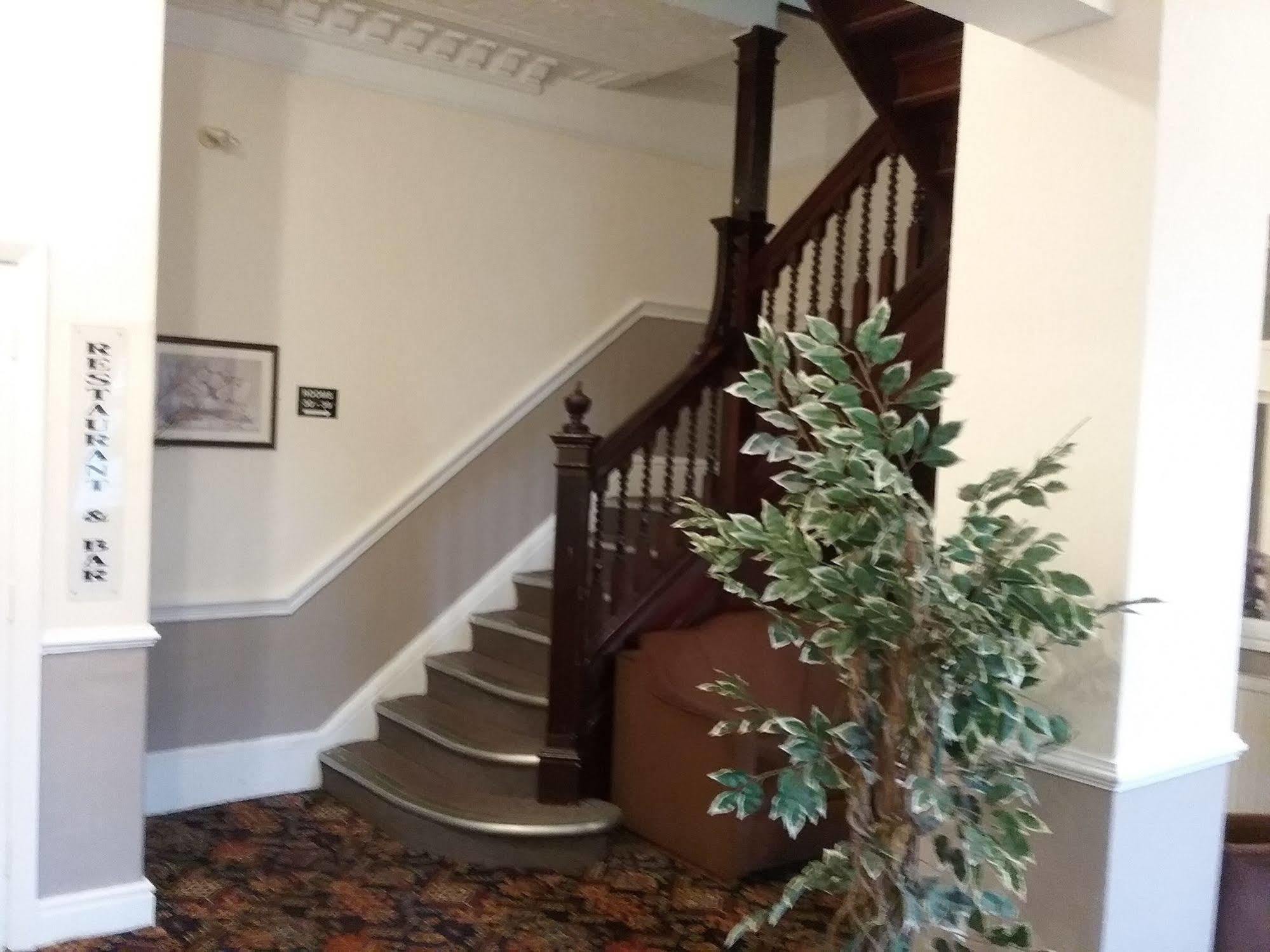 Star Hotel, South 2* Leicester