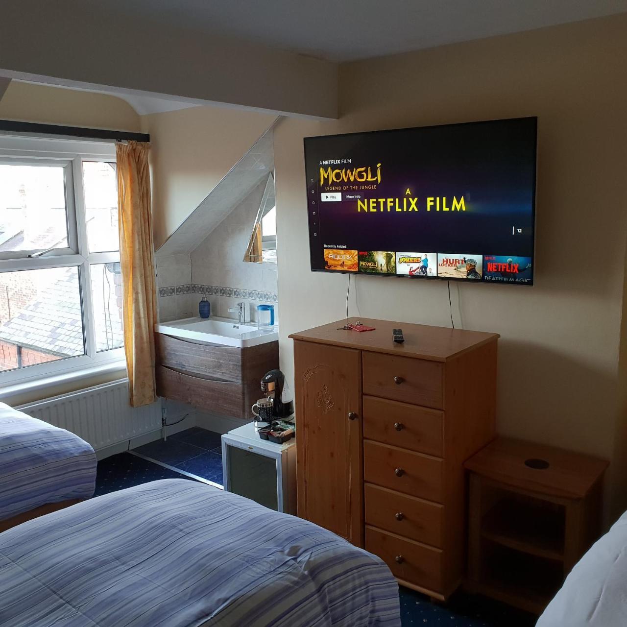 Guest house Abinger 3*