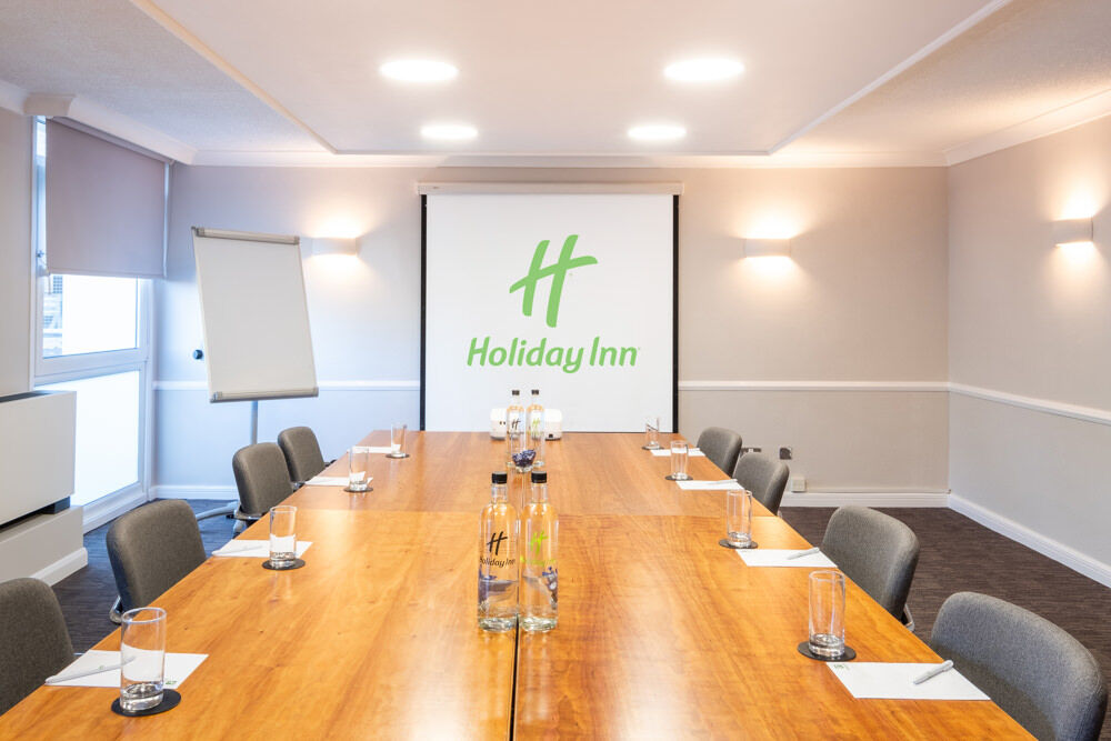 Hotel By Ihg 4*