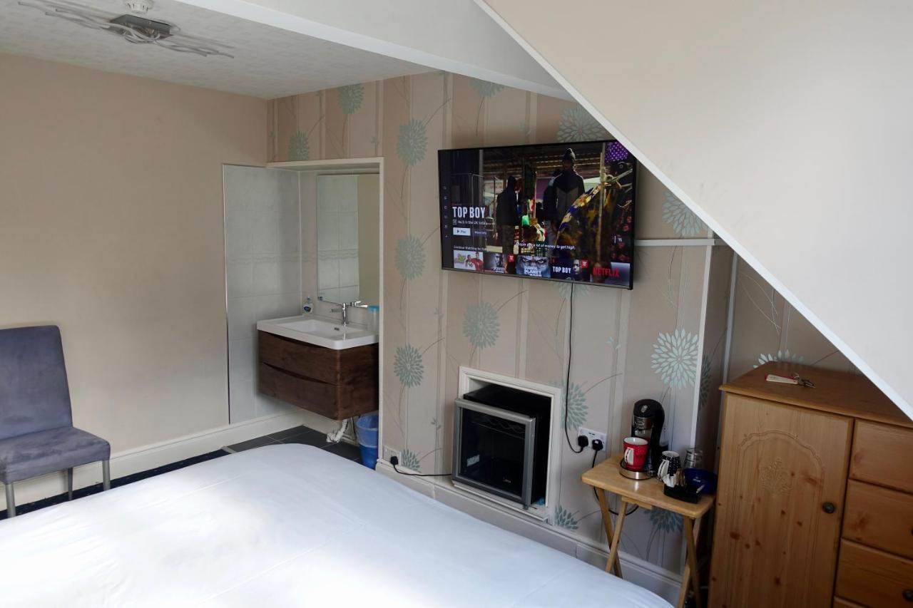 Guest house Abinger Leicester