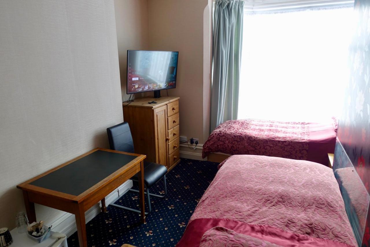 Abinger Guest house Leicester