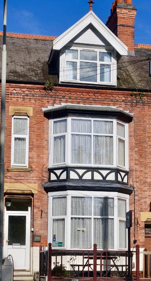 Abinger 3* Leicester