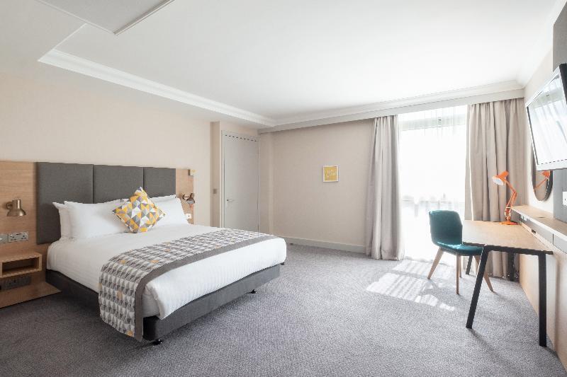 Hotel By Ihg 4*